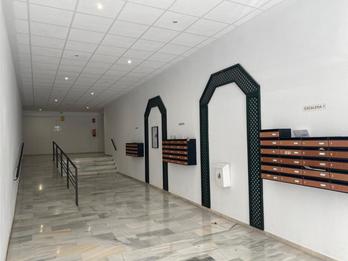 Apartment With Solarium/Terrace. Калпе Екстериор снимка