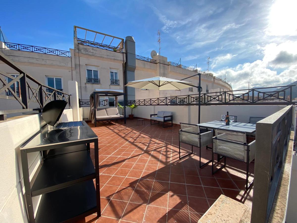 Apartment With Solarium/Terrace. Калпе Екстериор снимка